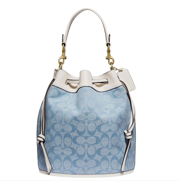 Coach Handbags - Coach Field Bucket Bag In Signature Chambray c4693
